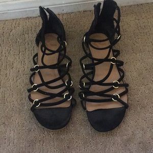 I am selling sandals